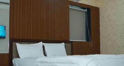 HOTEL DYNASTY Room Type - Executive Room