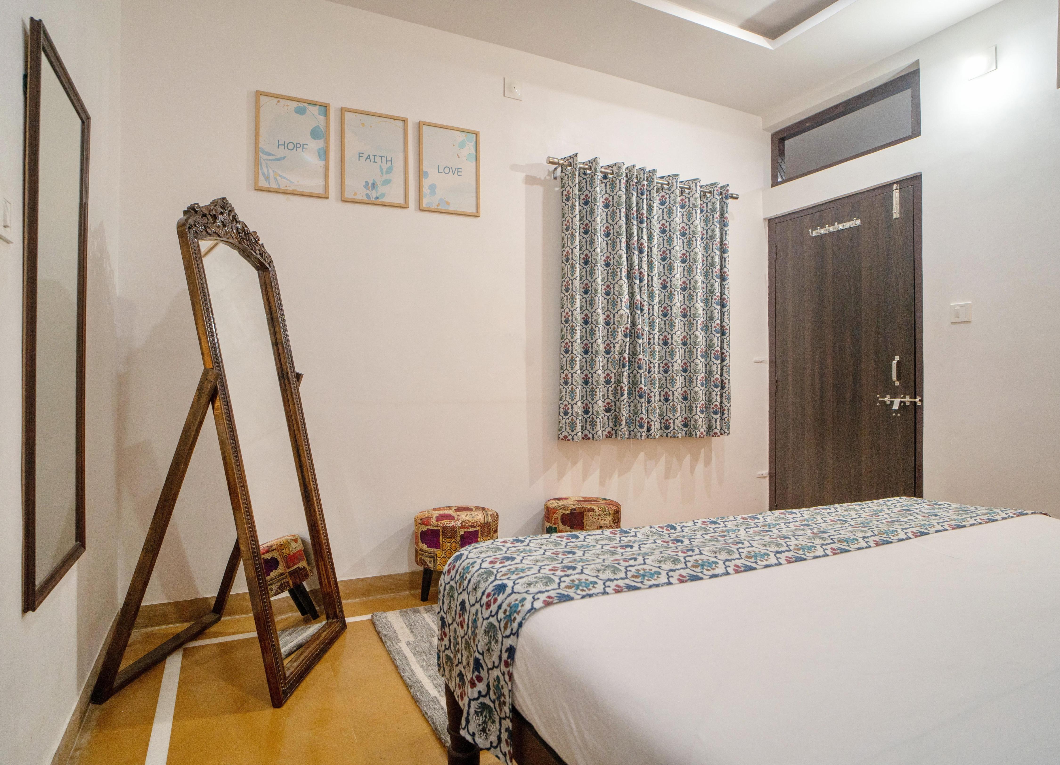 The Haveli Palace |2 BHK Apartments 50 Metres from City Palace