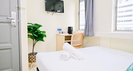 Swing & Pillows - My Home Hotel Wangsa Maju Room Type - Deluxe Queen Room