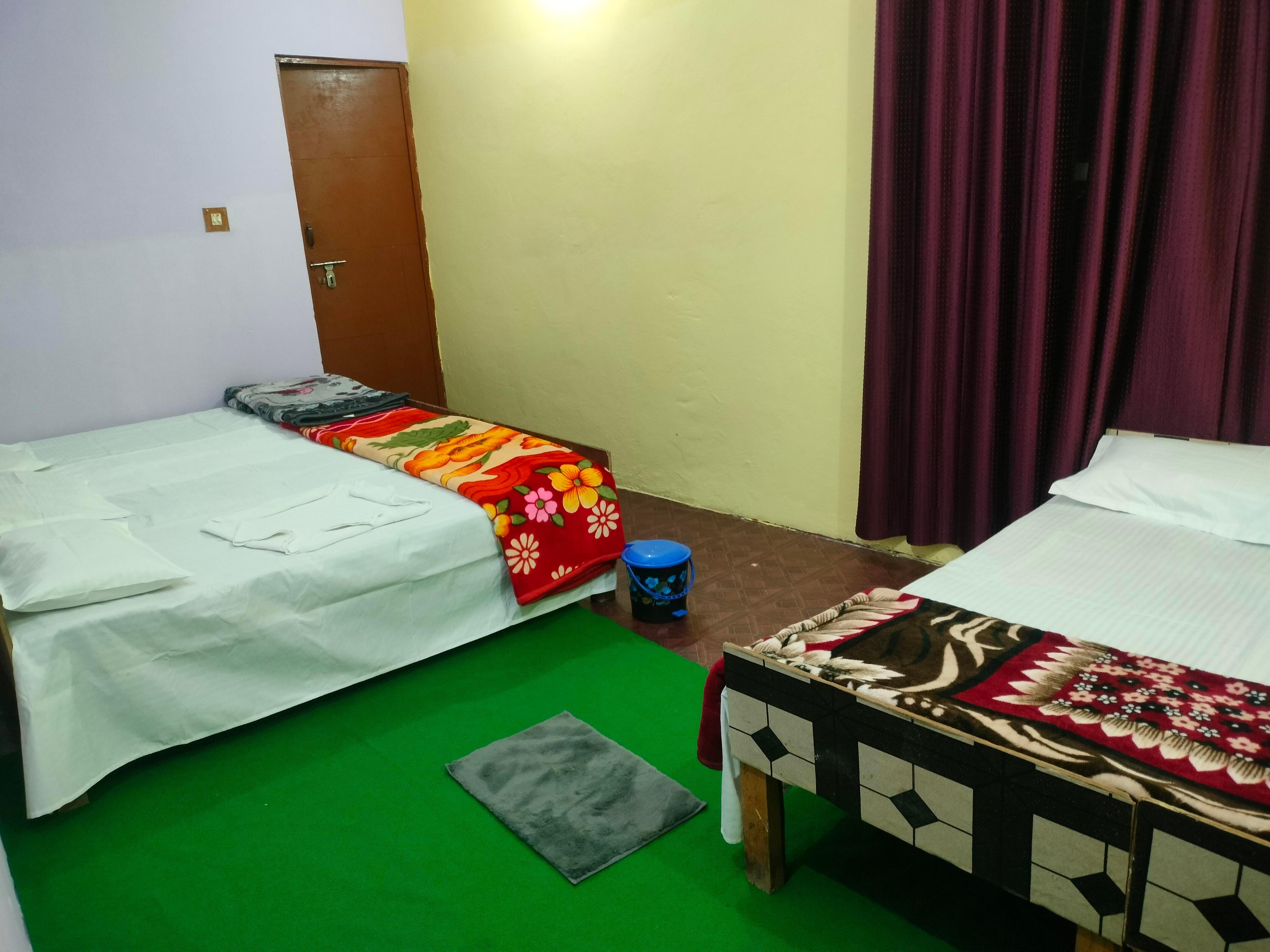 Hotel Himanshu Guest House & Restaurant Room Type - Bedroom 105