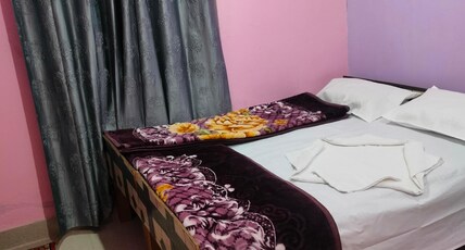 Hotel Himanshu Guest House & Restaurant Room Type - Bedroom 201