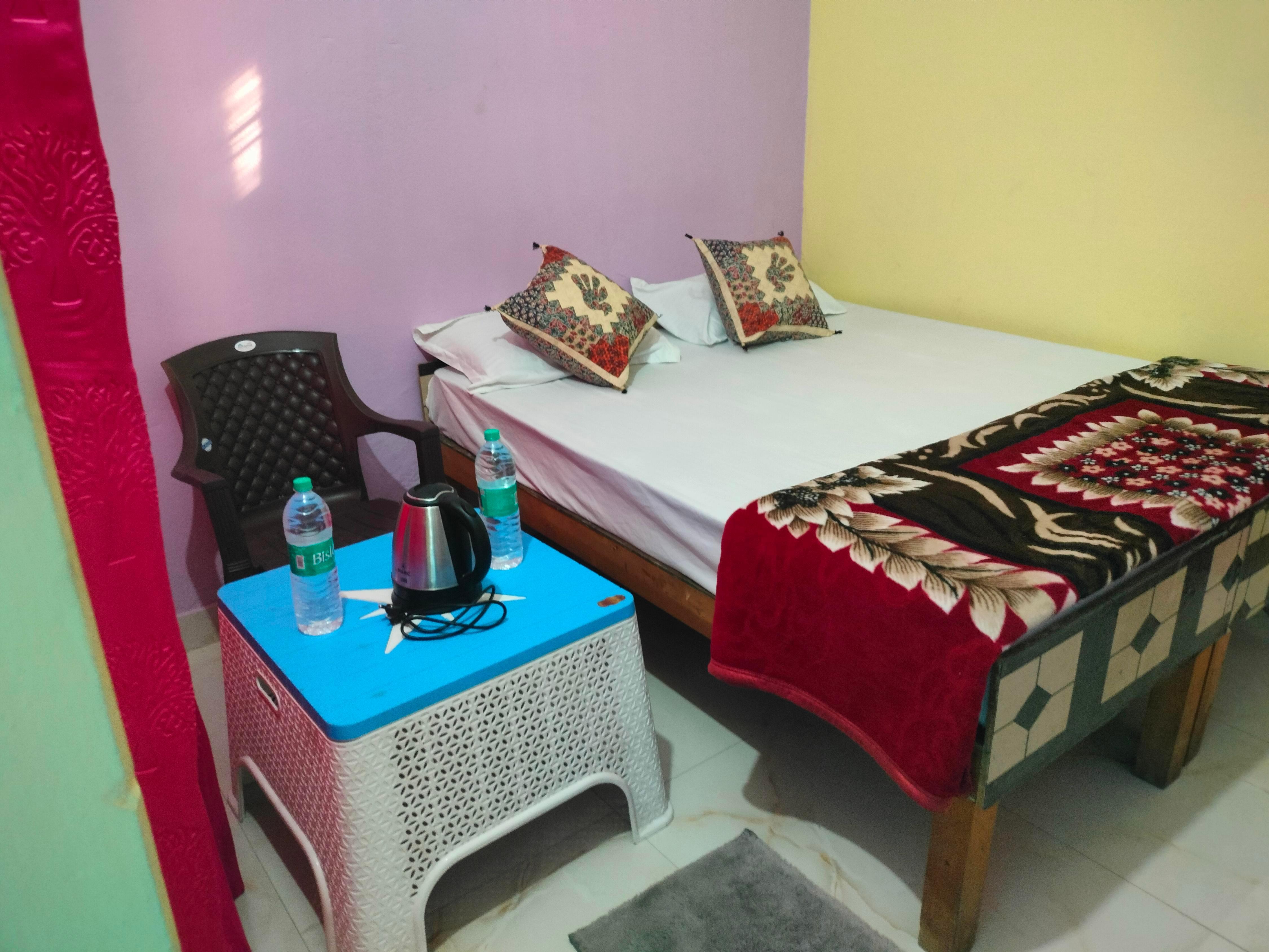 Hotel Himanshu Guest House & Restaurant Room Type - Bedroom 101