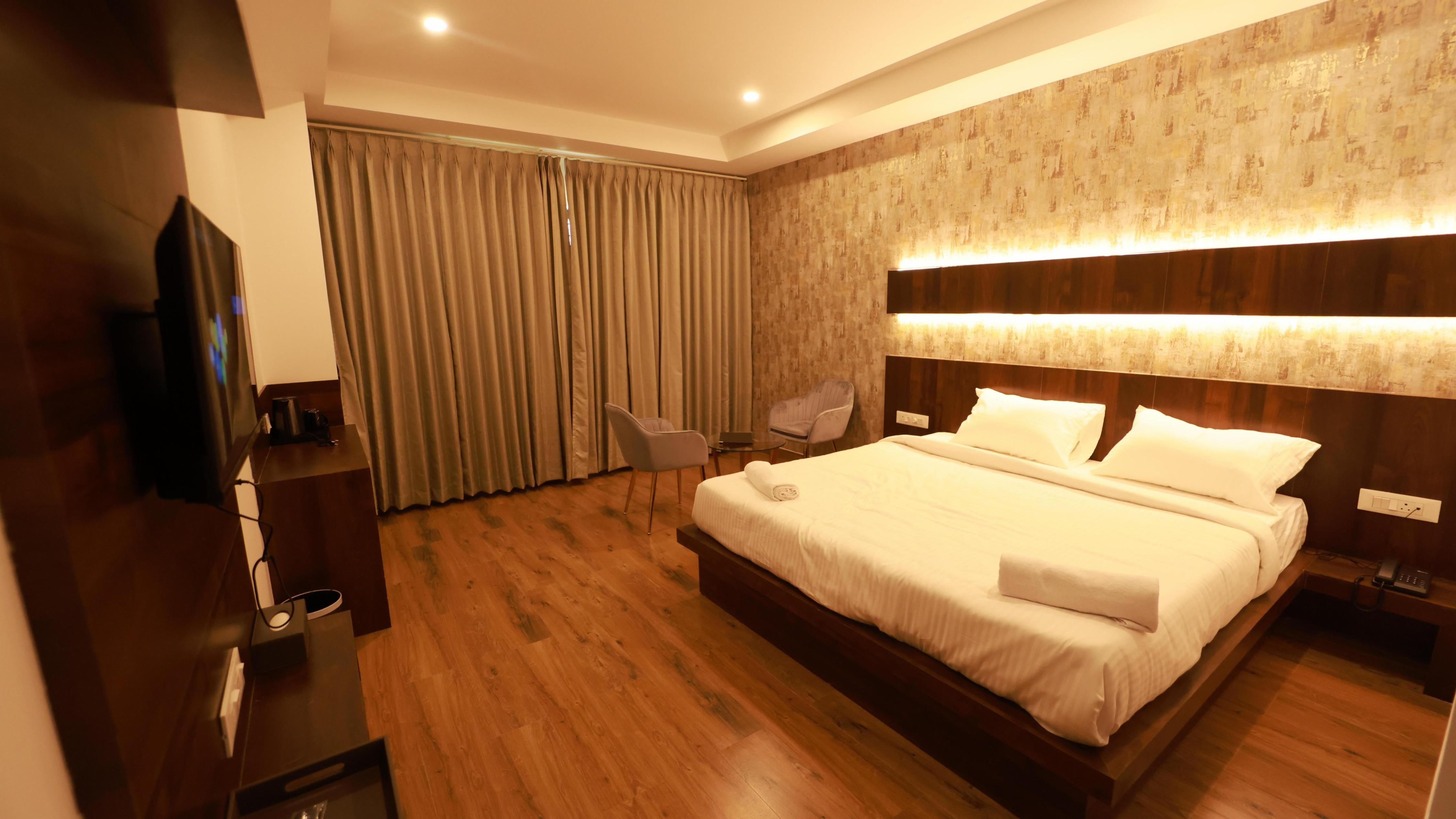 Hotel Dwaraka Room Type - Executive Room