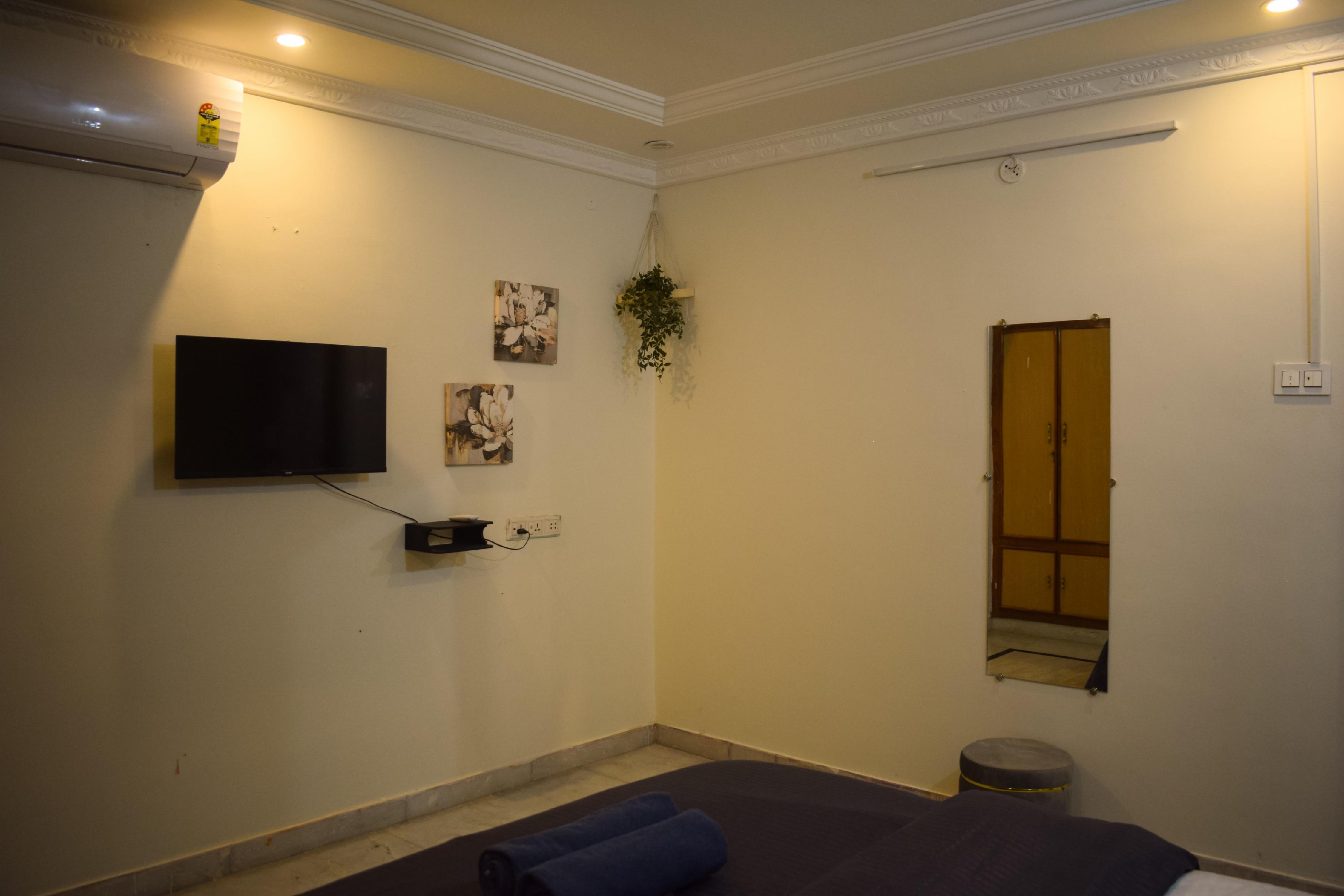 Krish Homestay - Tap to explore photos