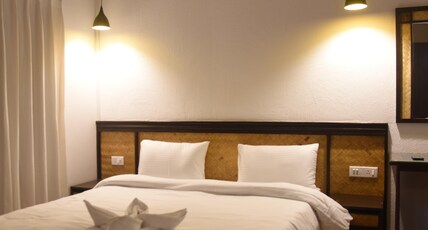 Red Panda Jungle Camp-A Luxury Offbeat Nature Resort Room Type - Super Deluxe Queen with Balcony and Bonfire area