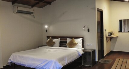 Broadbill Jungle Lodge Room Type - Luxury Cottage