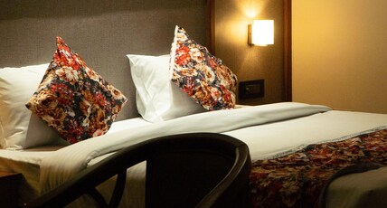 Hotel The R S Grand Room Type - PREMIUM Room