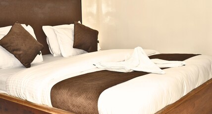 SGR LUXURY HOMES Room Type - AC Premium Room