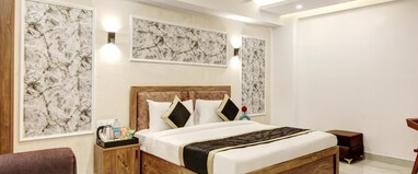 Hotel The Emporio Grand Near Vaishali Metro Station