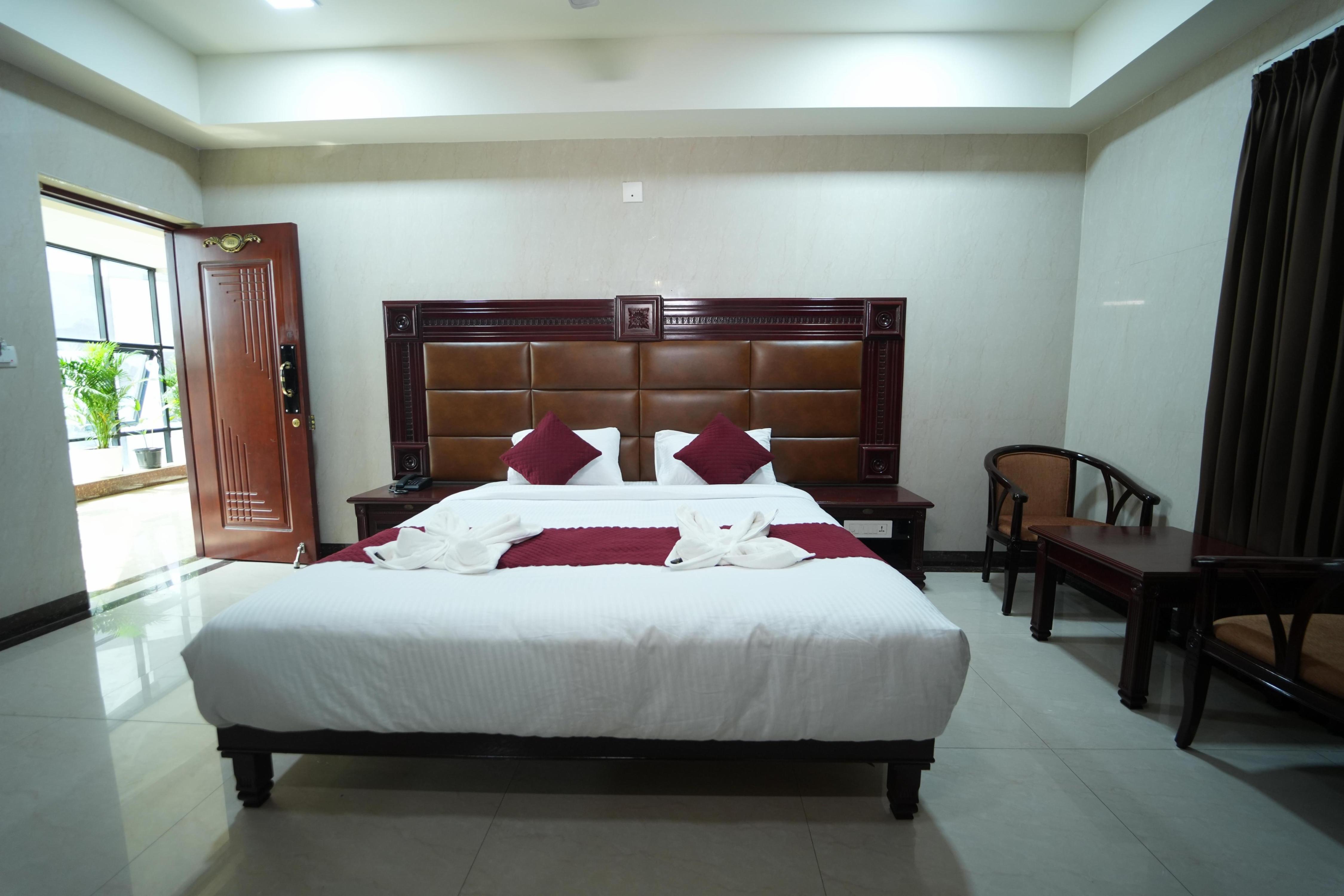 Mazus Urban Express - Tap to explore photos