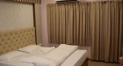 Hotel New Beach Resort Room Type - DELUXE ROOM BACK VIEW