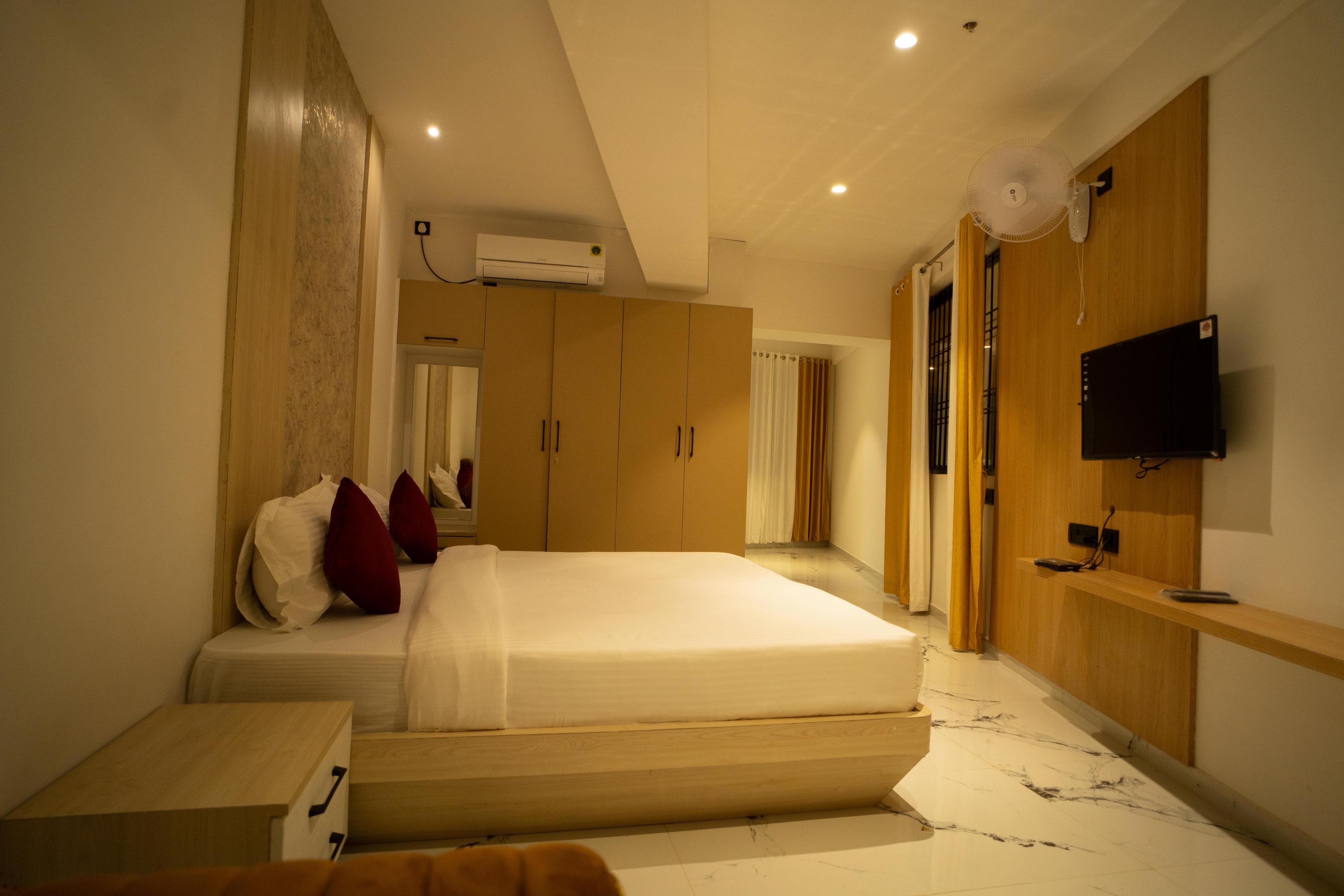 Hotel The Mansion Room Type - CLASSIC KING SIZE