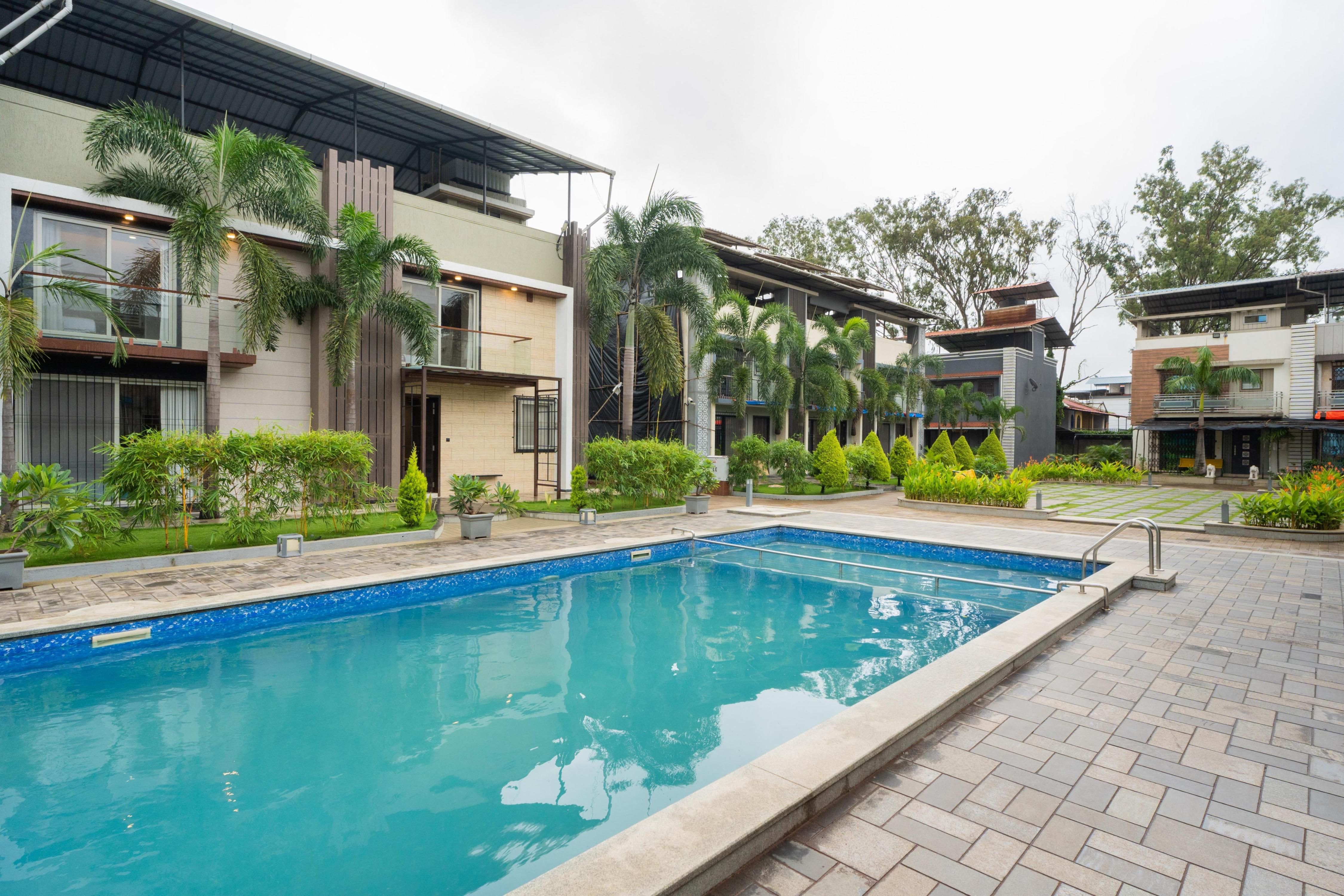 4 BHK Villa with Pure Veg Food and Pool - Tap to explore photos