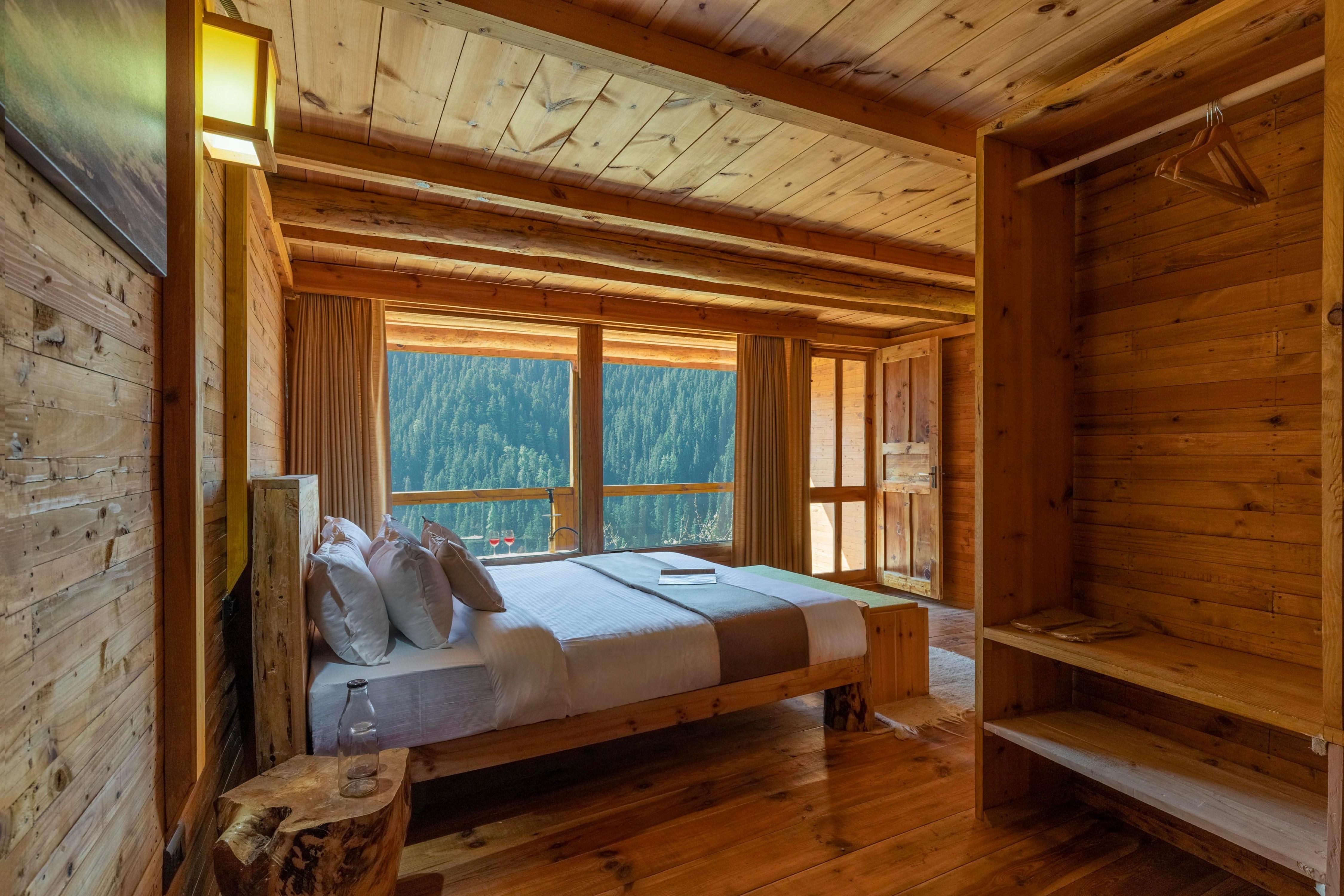 4 BHK Villa with cottages & Sauna - Tap to explore photos