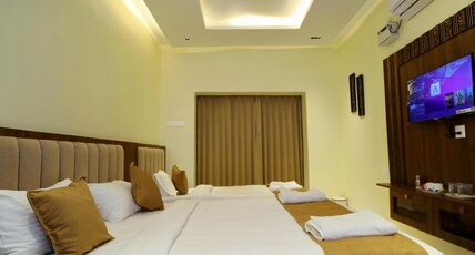SUTHANTHIRA STAY INN Room Type - Executive Triple room AC