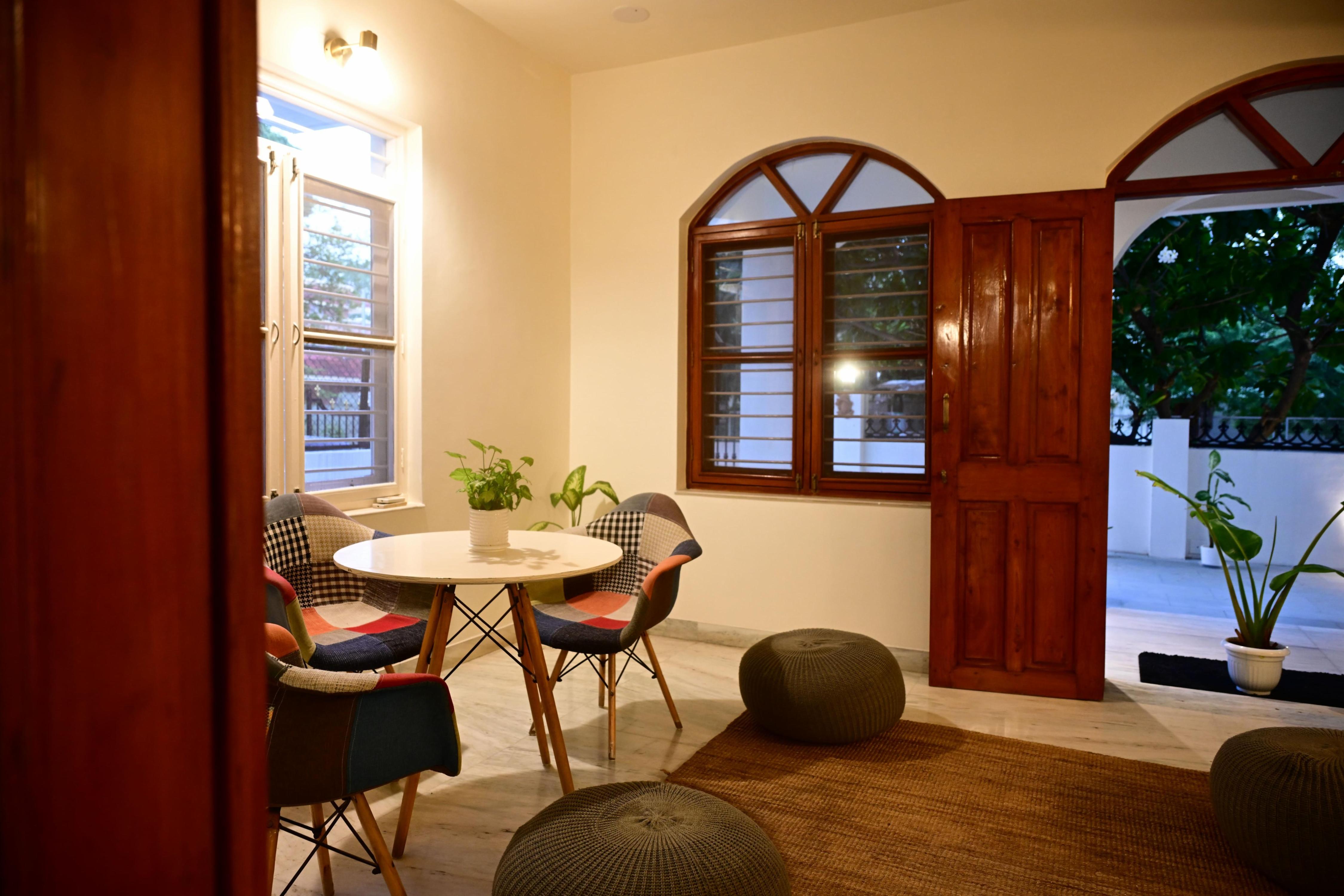 Balcony Suite in Chmpa Villa, Gandhinagar - Tap to explore photos