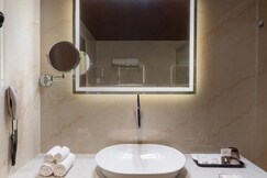Clarks Inn Suites Hyderabad Airport