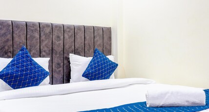 Hotel Kashi Grand Inn Room Type - Deluxe Room