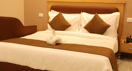 JAI VILAS HOTEL AND RESTAURANTS Room Type - DELUXE
