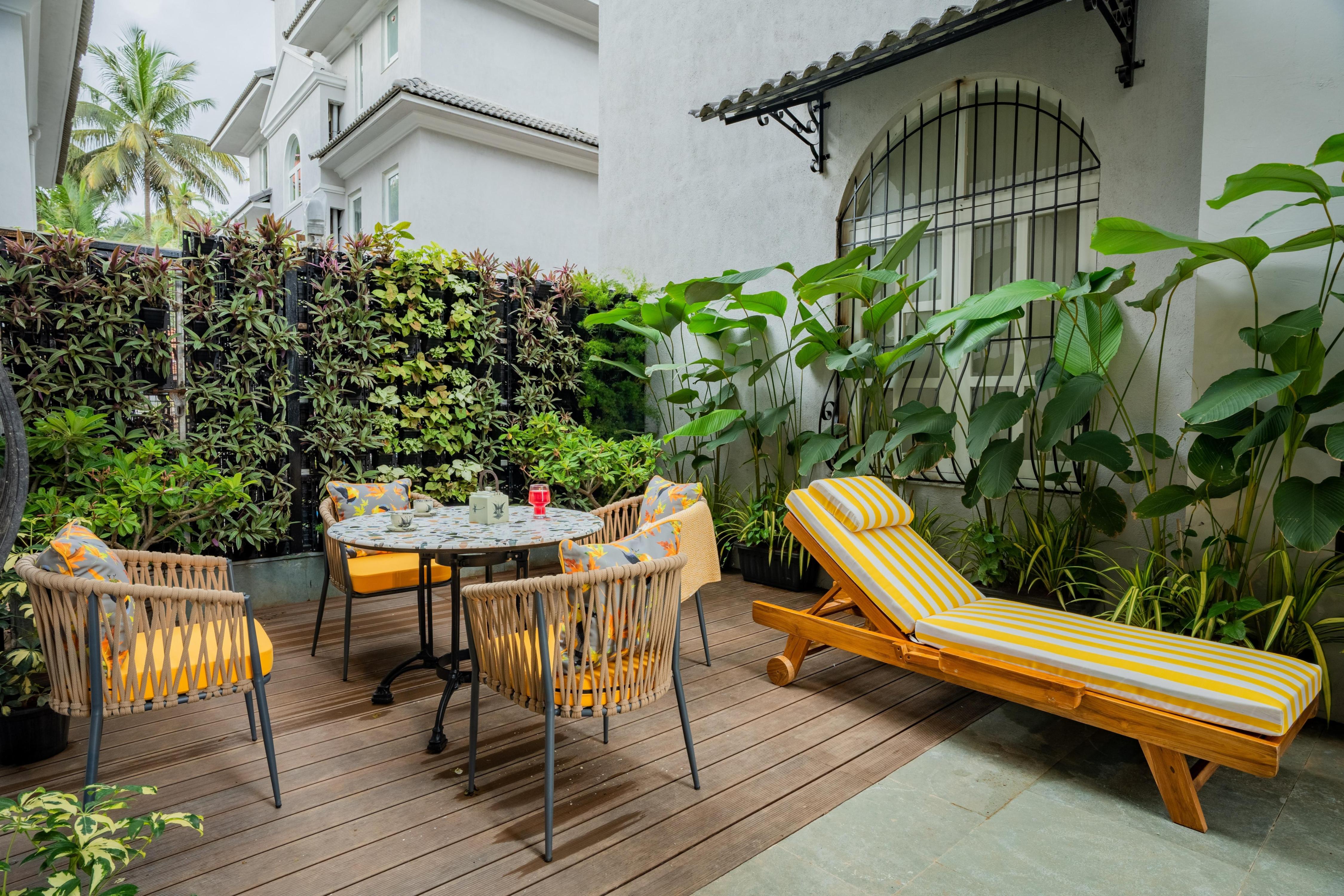 Luxe 4 BHK Pvt Pool & Pet Friendly villa - Tap to explore photos