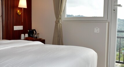 Country Inn Mukteshwar Room Type - Luxury Room with Open Balcony