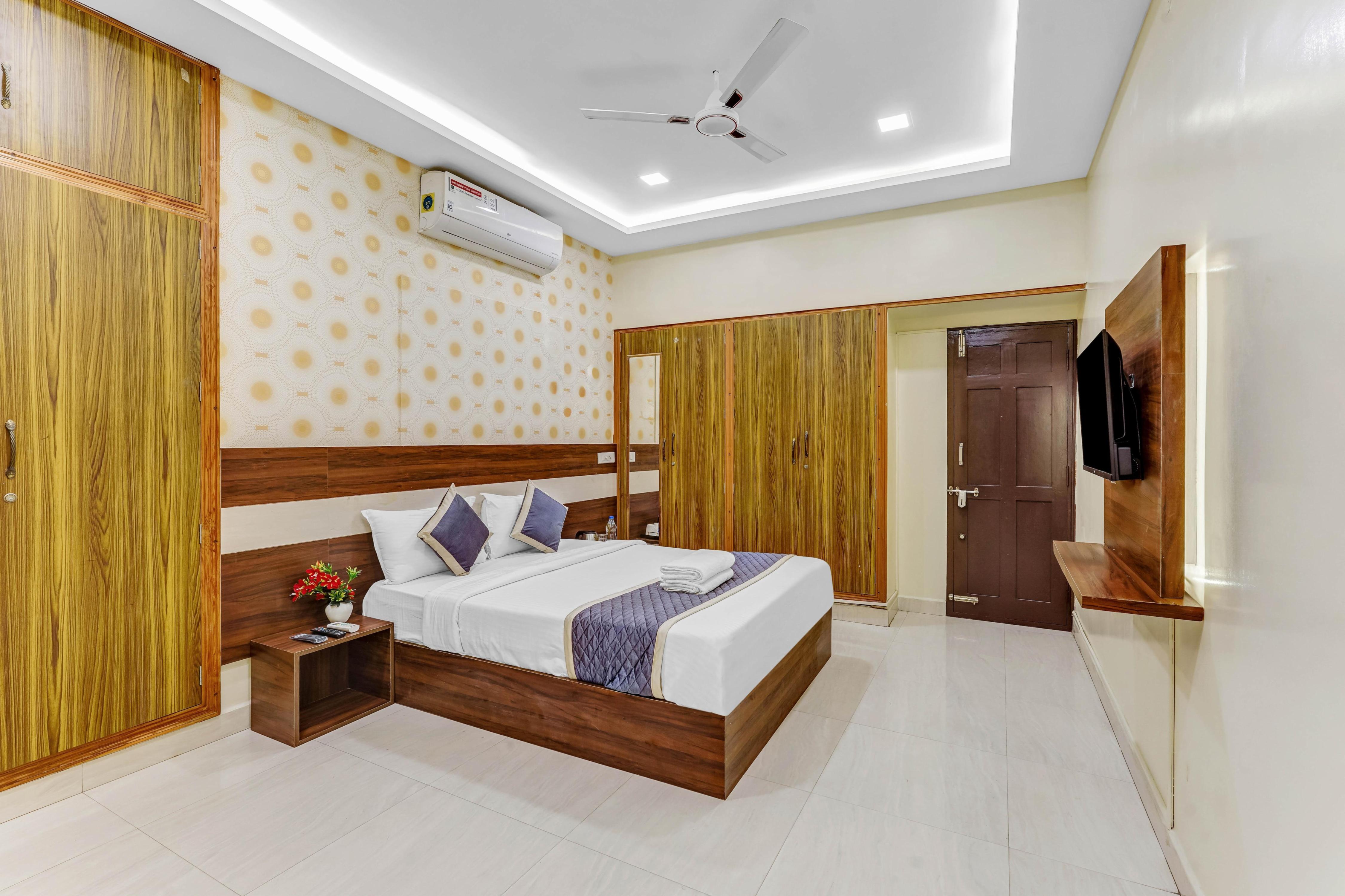 Eco Stay Apart Hotel T Nagar - Tap to explore photos
