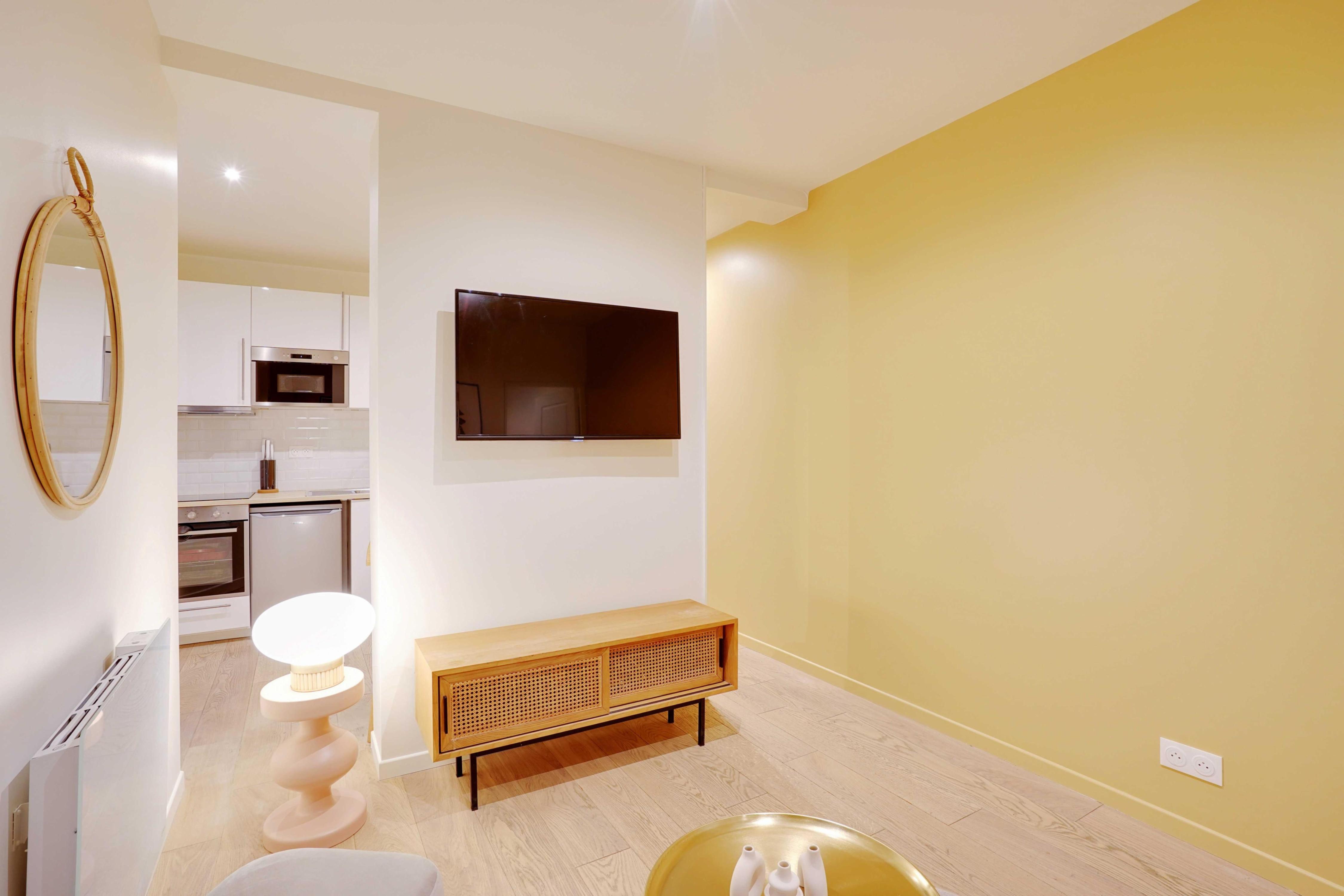 Elegant Apartment - 1BR/2P - Arc de Triomphe - Tap to explore photos