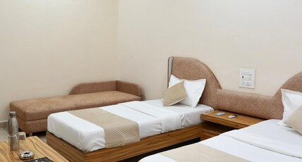 Hotel Entry Point Room Type - Deluxe Twin Room Hotel Entry Point Room Type - Deluxe Twin Room