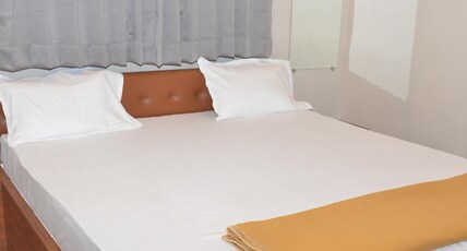Hotel Ramayana Room Type - Super Deluxe Room Hotel Ramayana Room Type - Super Deluxe Room