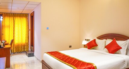 Hotel Yathin Room Type - Standard Lake View Room with Balcony