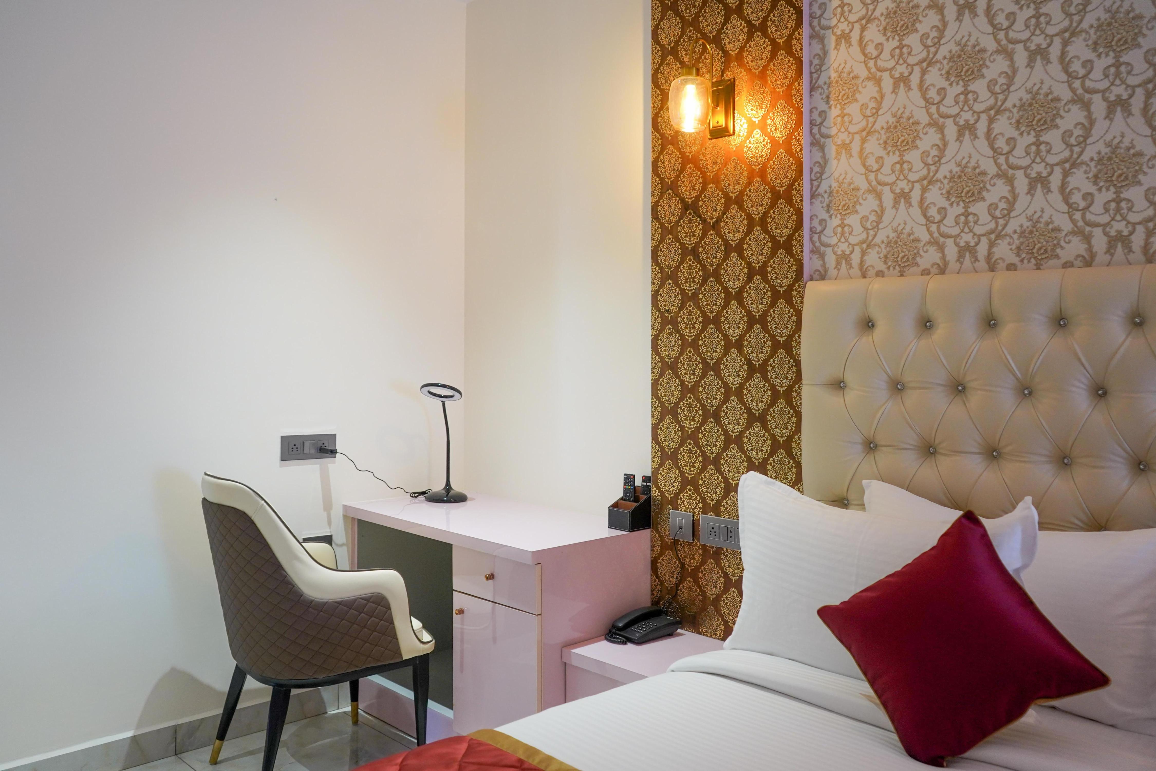 Hotel Yathin - Tap to explore photos