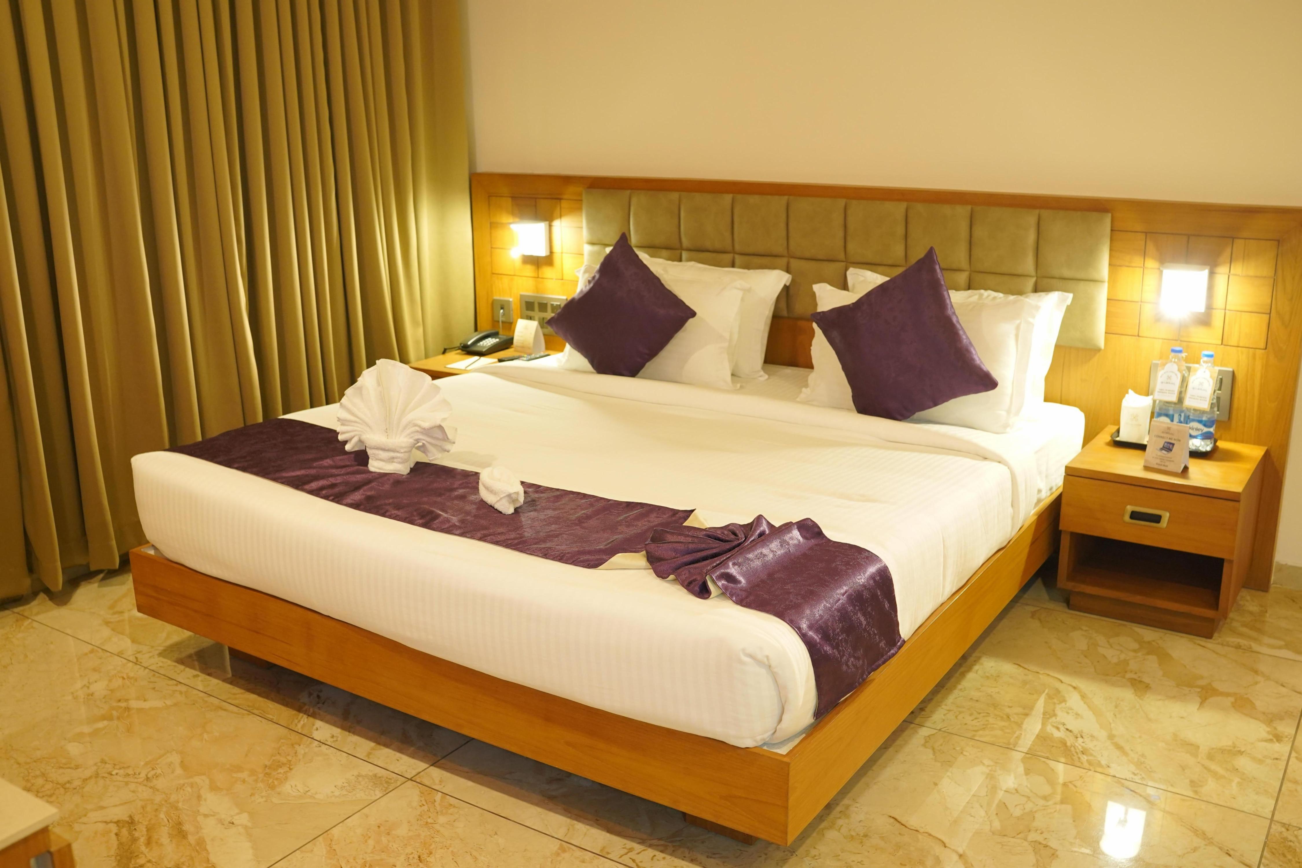 Hotel Devalokam Room Type - Deluxe Room