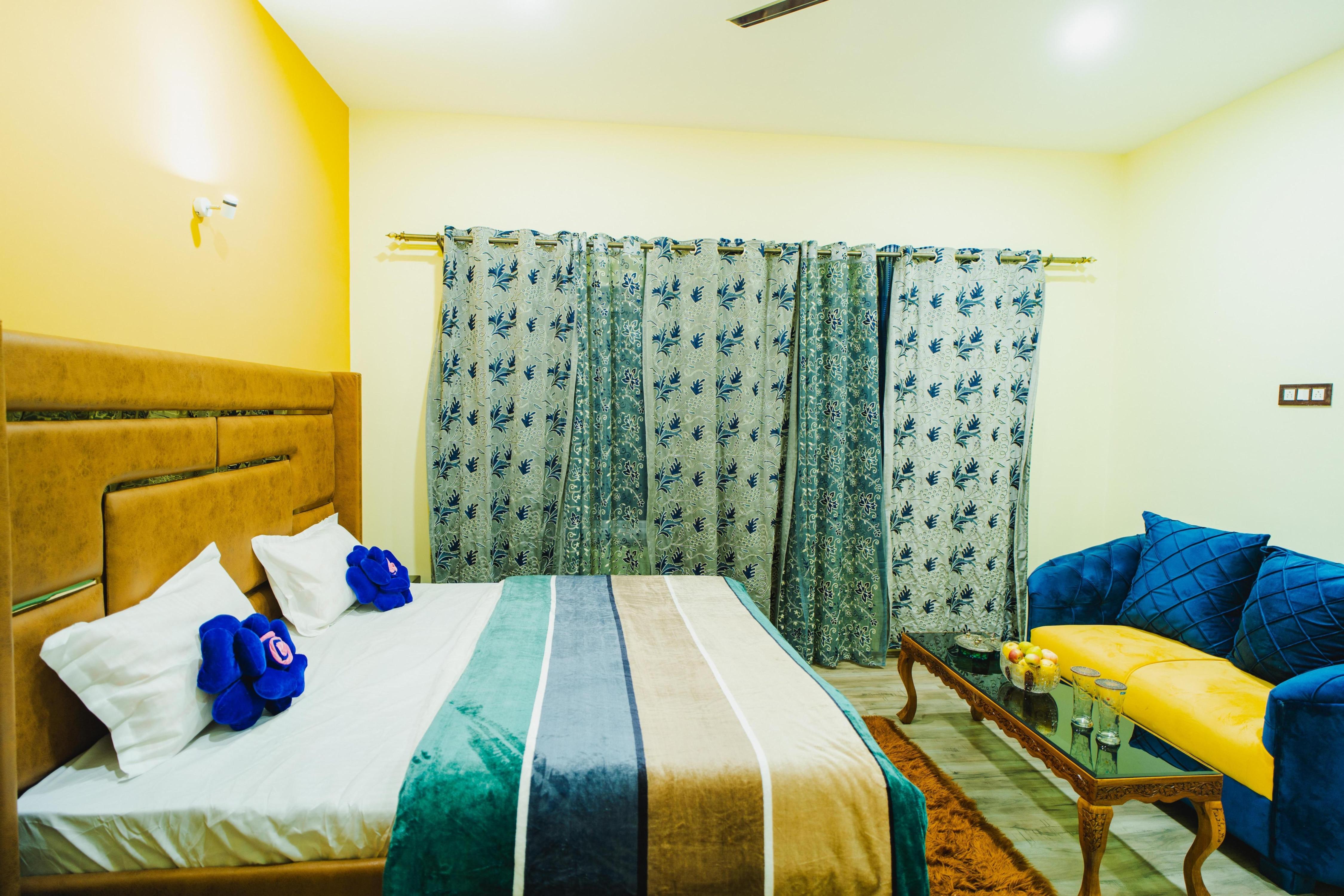 Silver Roche Room Type - Large Double Room