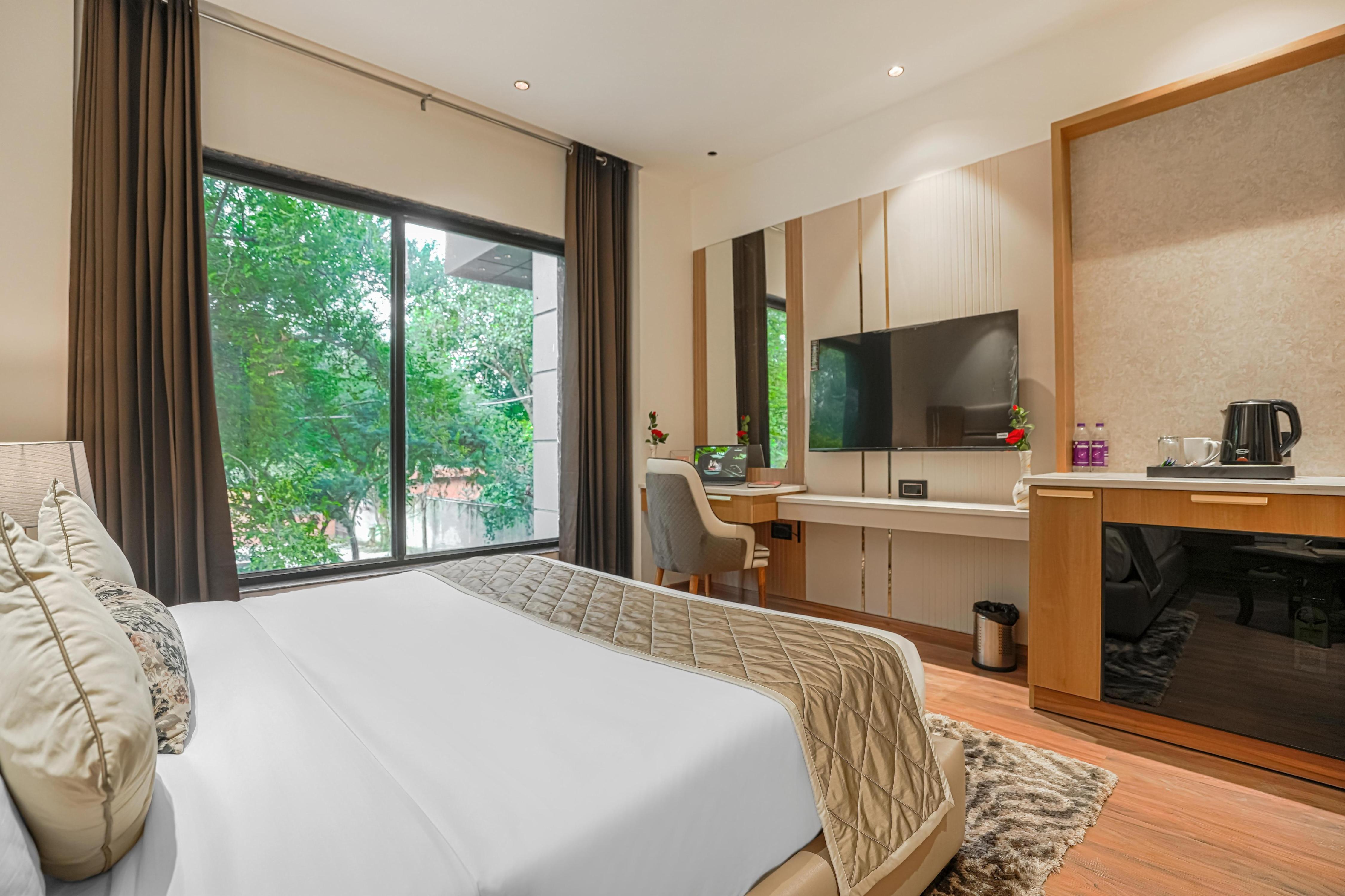 Levelup Plus Aura Bliss Room Type - Superior Room