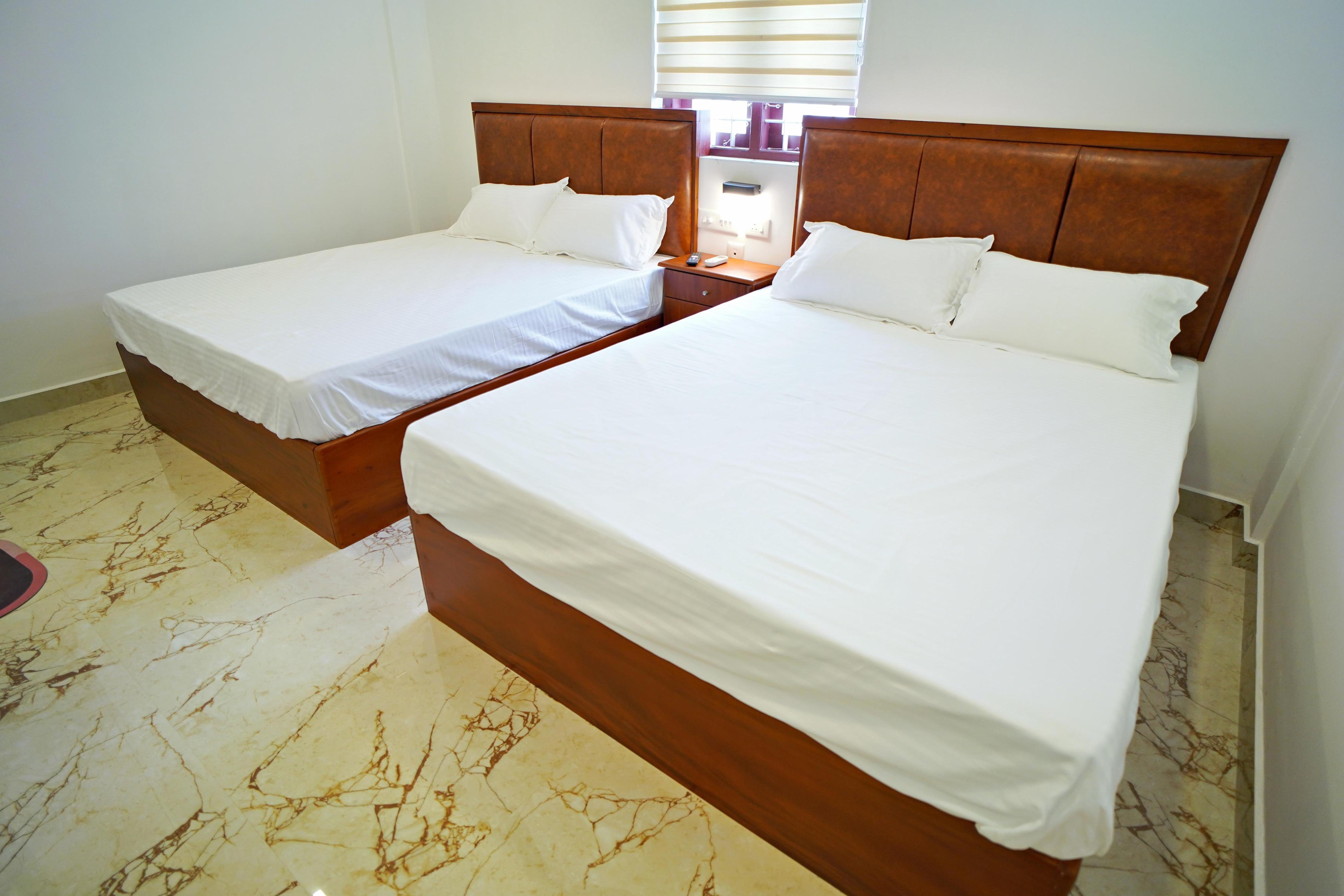 GH GRAND PARK Room Type - AC Deluxe Double Room With Two Double Bed