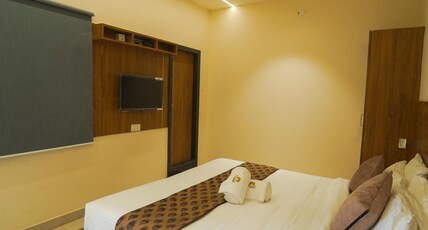 Namo Residency Room Type - Deluxe Room