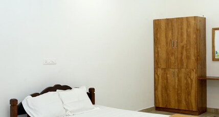 Canary Valley Homestay Room Type - Standard Double Room