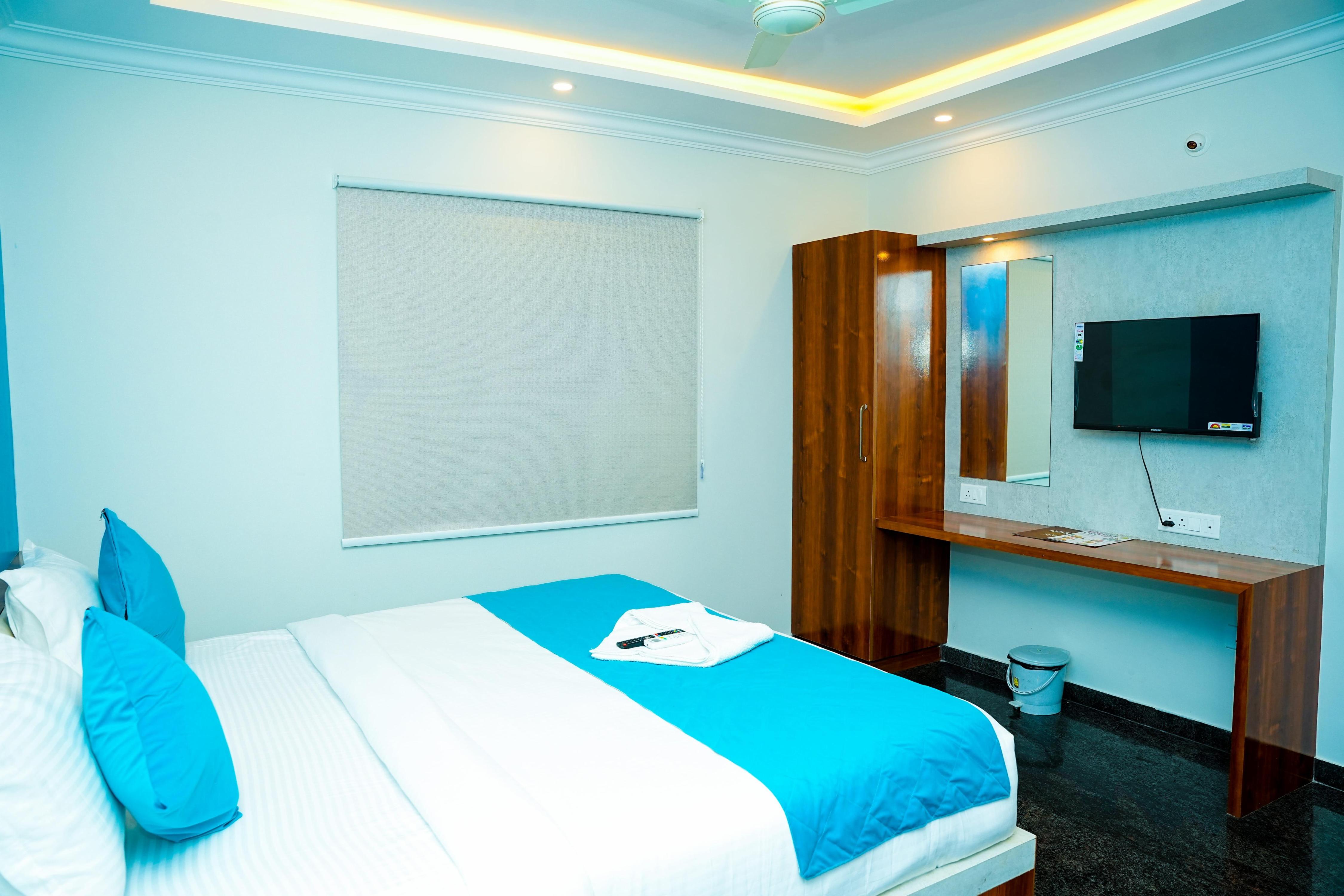 Hotel Skylights Room Type - Deluxe Room
