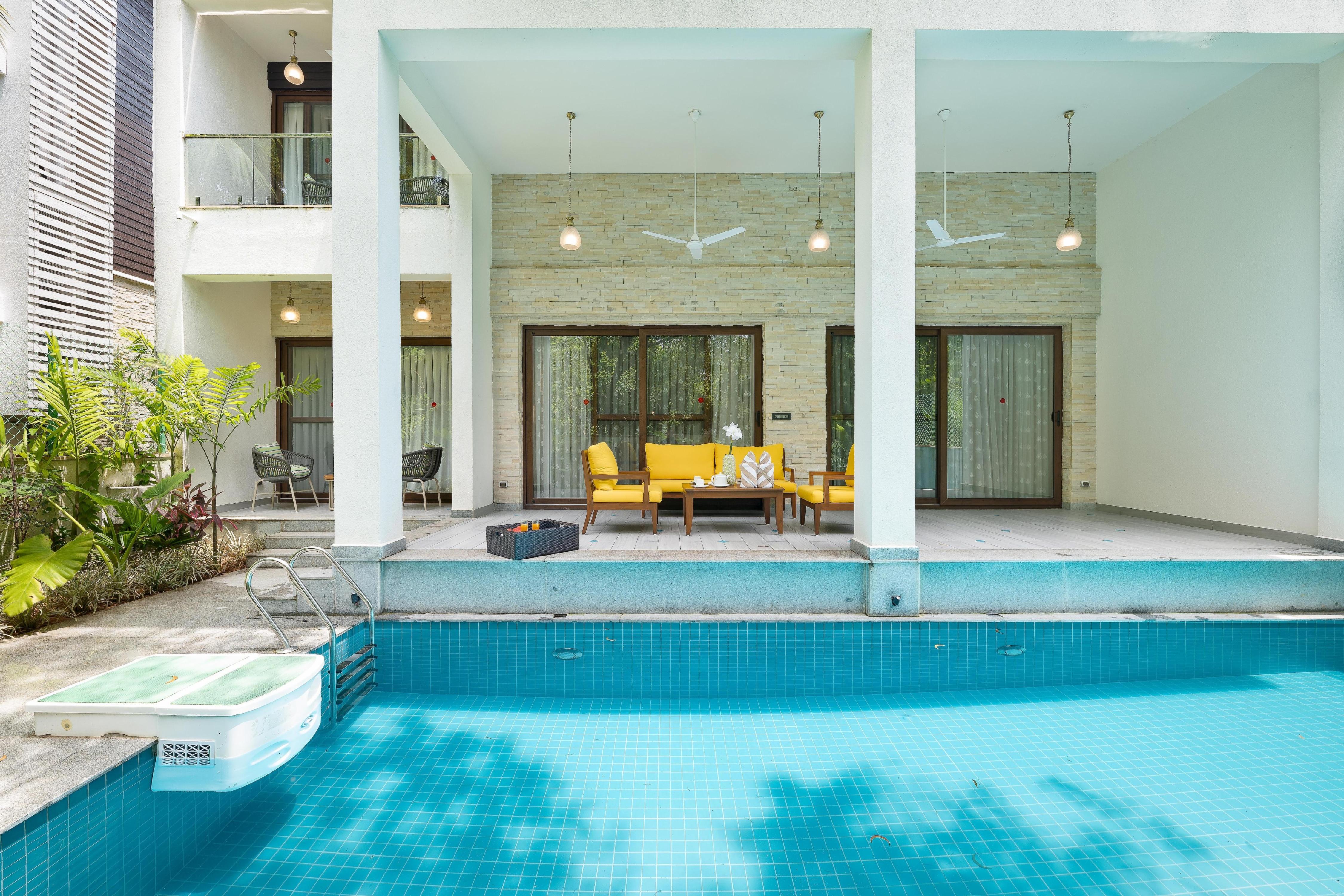 Melhorstays villas- L-M 305 Luxurious 3bhk villa - Tap to explore photos
