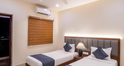 Mcity Elite Suites Room Type - Executive Twin Suite with Balcony