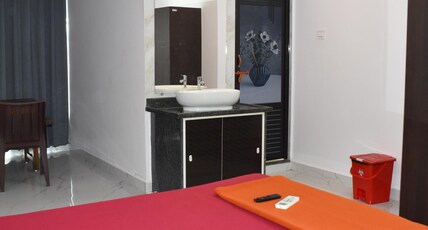 Gundappa Cafe and Rooms Room Type - First Floor NON AC