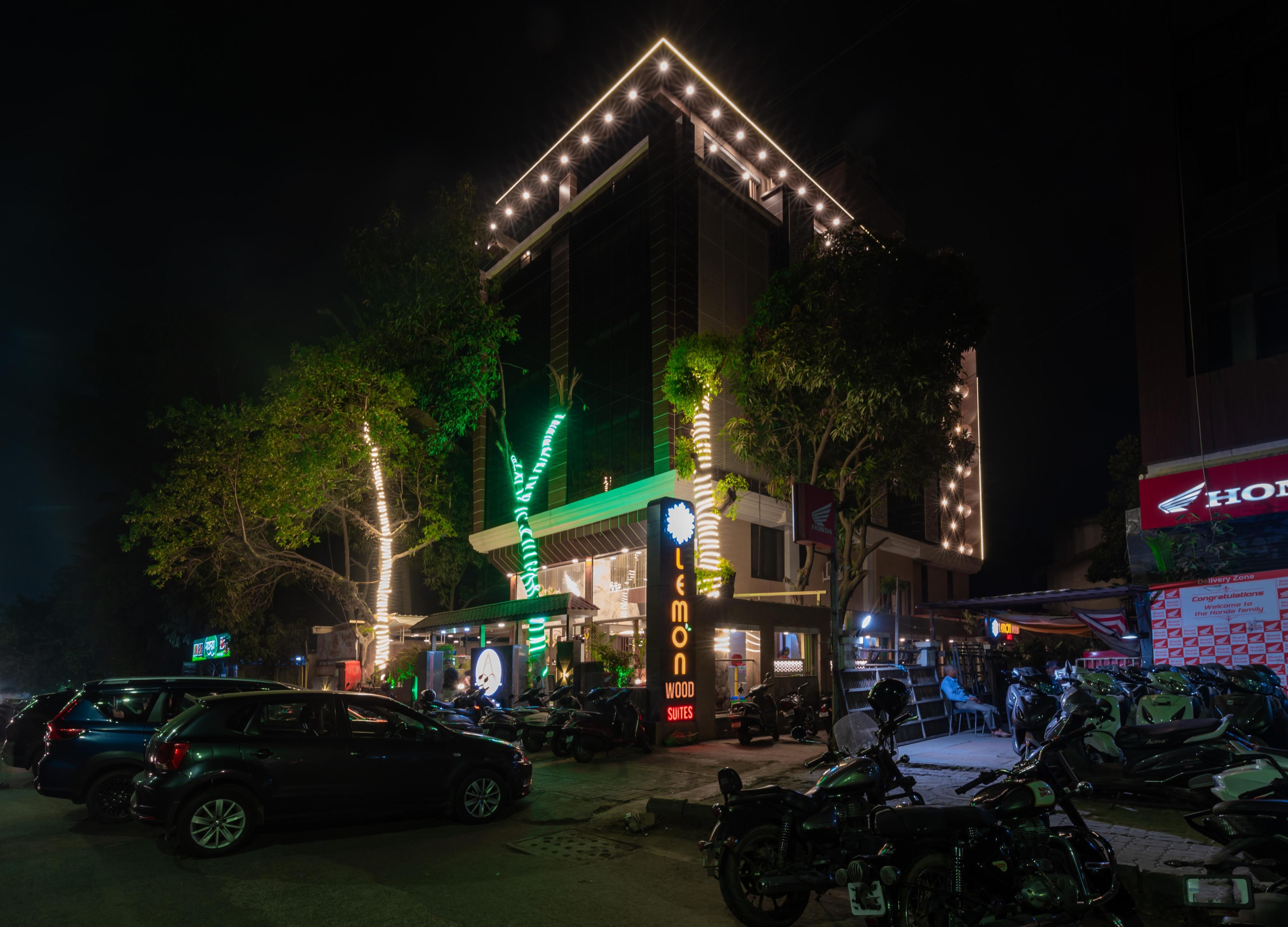 Lemonwood Suites (Near Airport) - Tap to explore photos