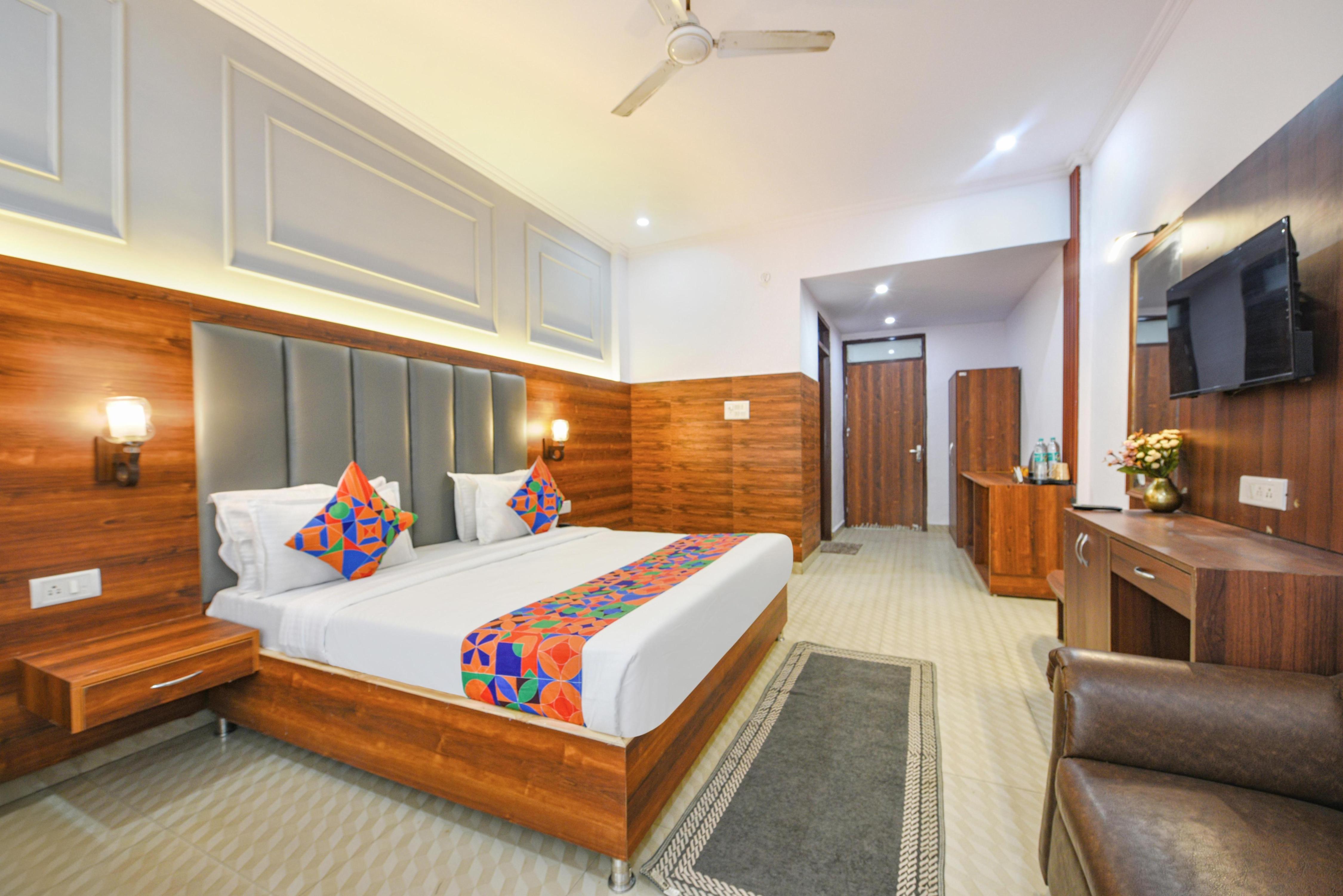 FabHotel Black Stone Palace Room Type - Deluxe Room
