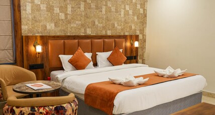 Hotel Orange Room Type - Premium Room