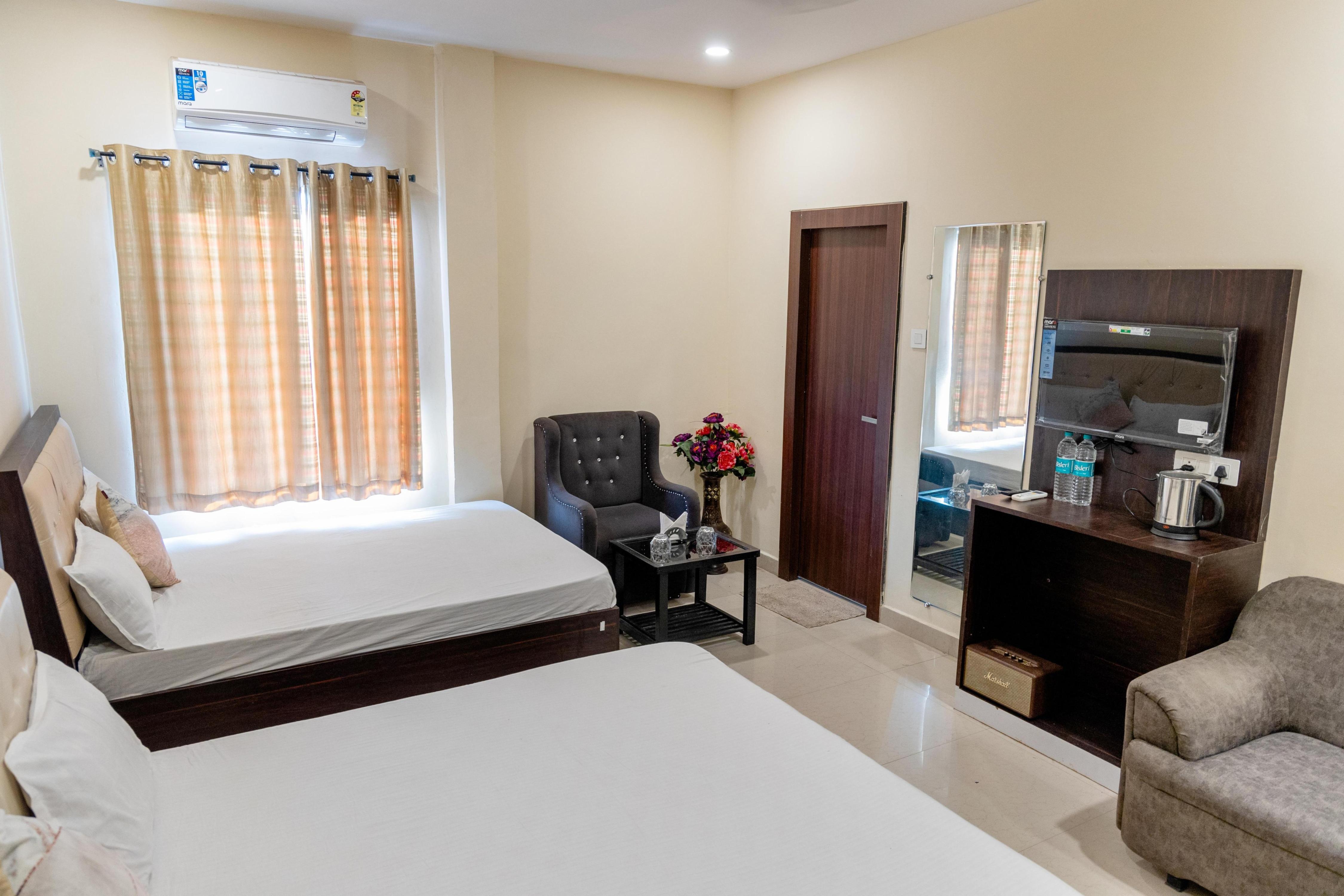 Hotel Amrit Vatika - Tap to explore photos