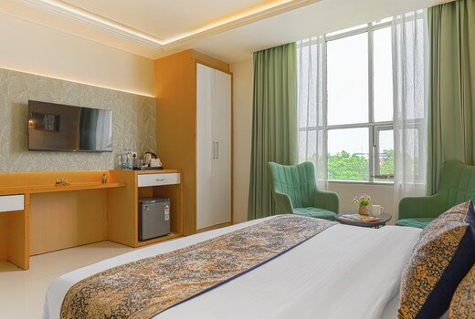Hotel Comfort Court