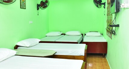 Sri Tirumalaa Hotel Room Type - Five Bed Family AC Room