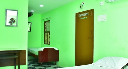 Sri Tirumalaa Hotel Room Type - Triple Bed AC Room