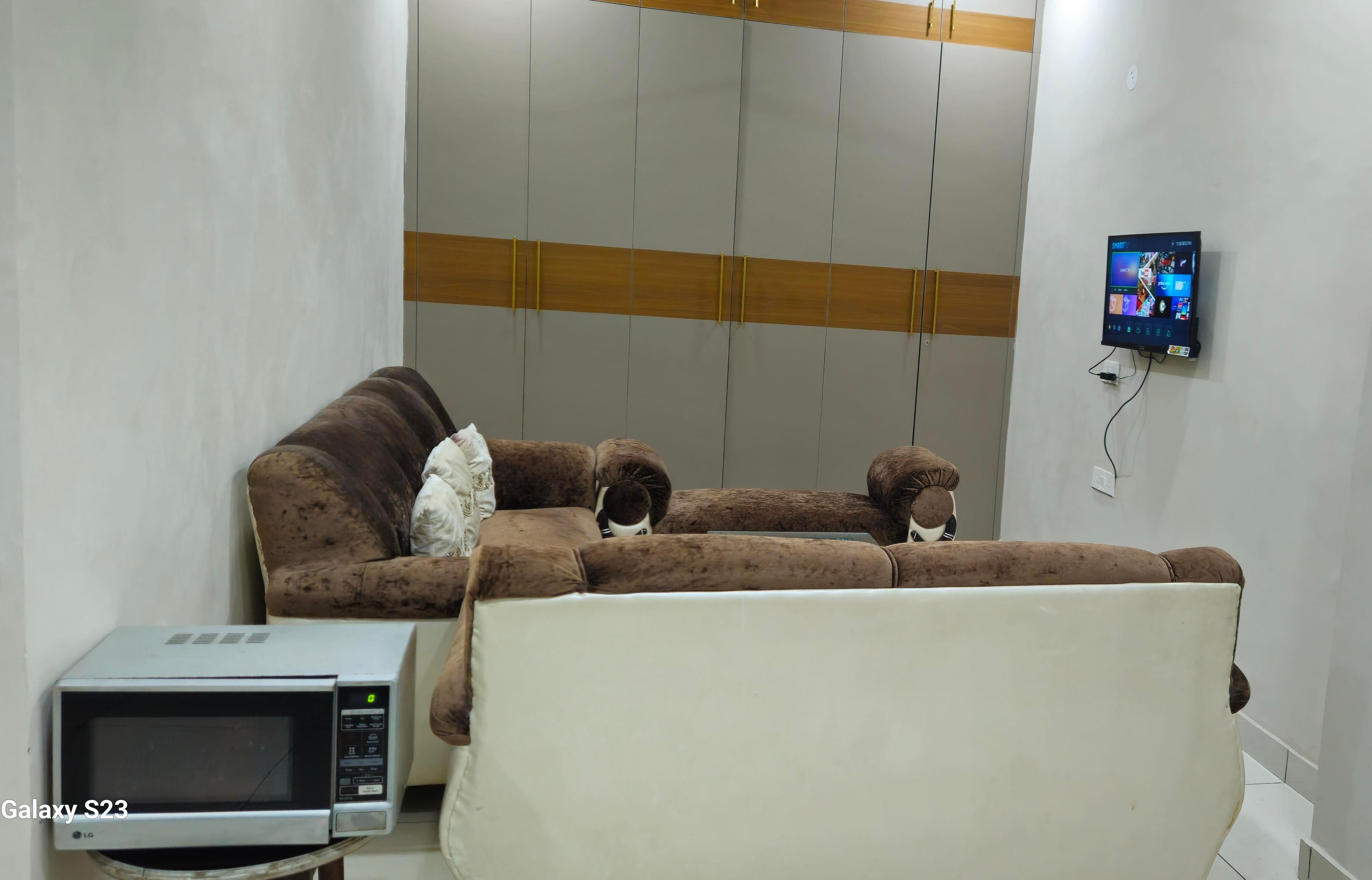 ROYAL STAY INN THE LUXURIOUS AC DORMITORY - Tap to explore photos
