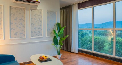 Sukoon by the Ganges - A Unit of Perfectstayz Group Room Type - Suite with Living area and Ganges View